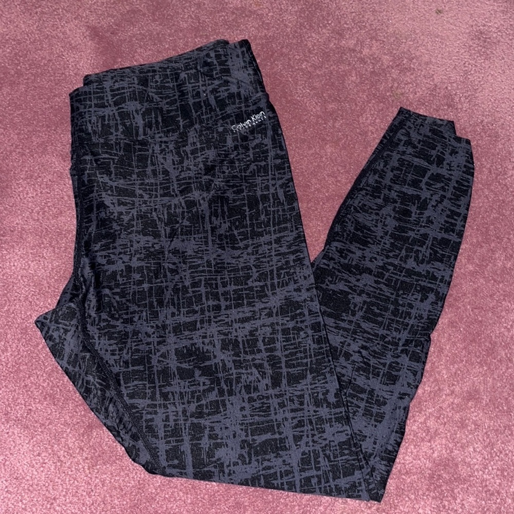 Full length athletic leggings